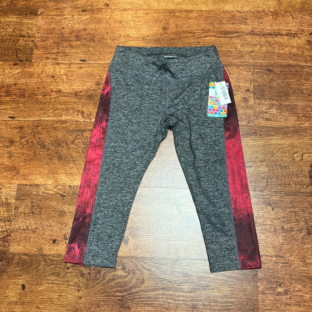 NWT Small Jade LuLaRoe Workout Capri